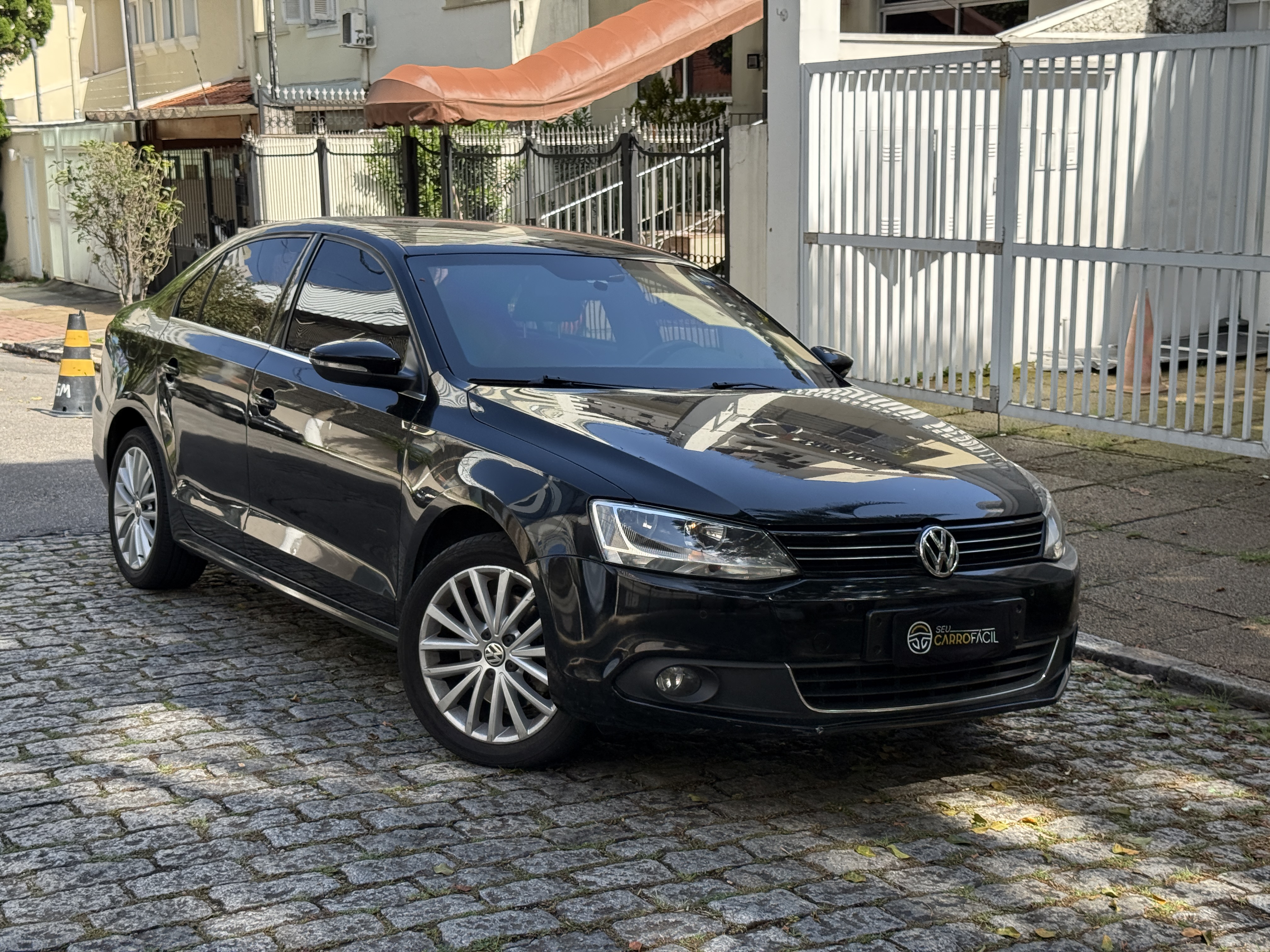 Volkswagen Jetta Highline 2.0 TSI 