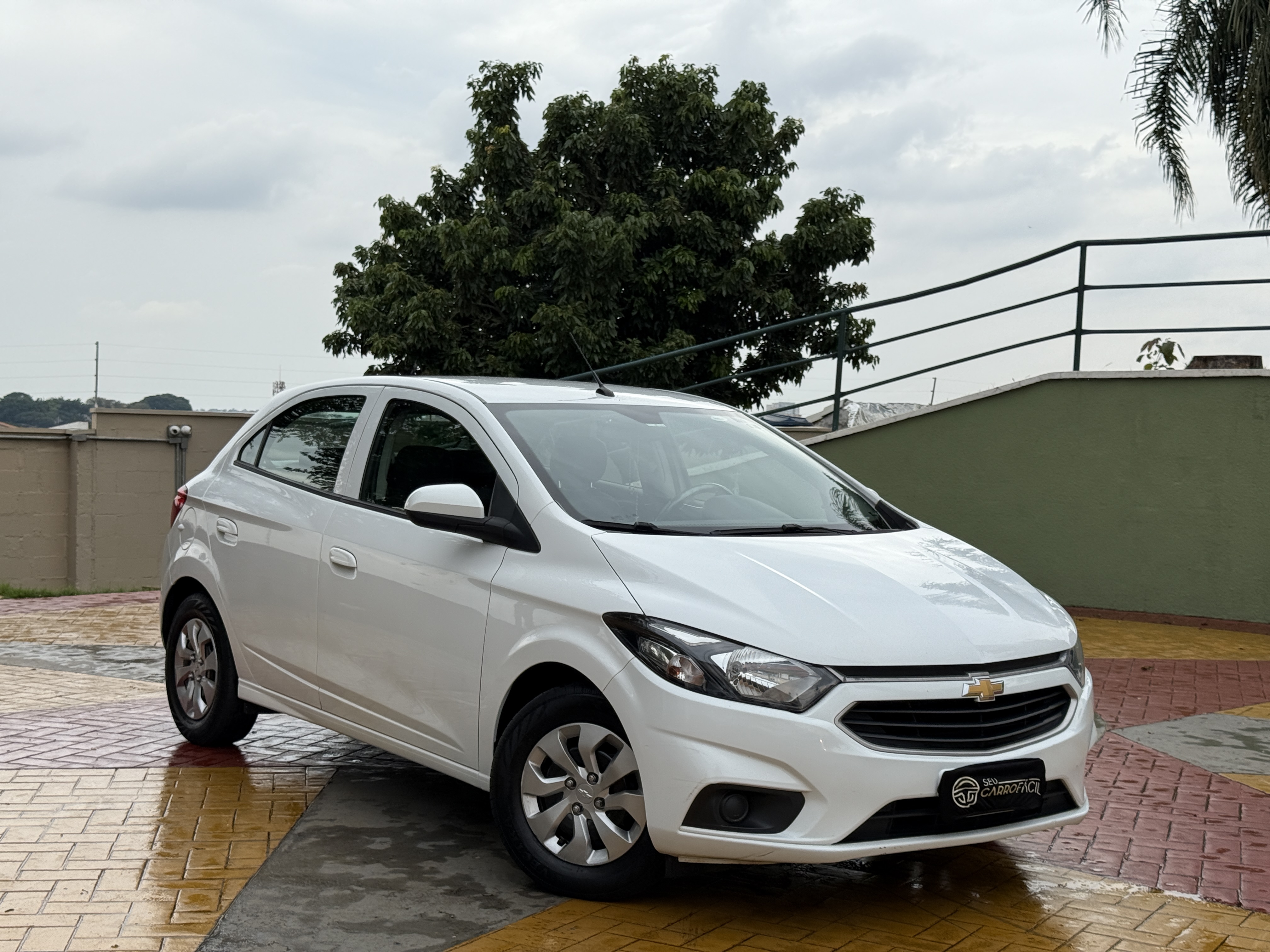 Chevrolet Onix LT - 
