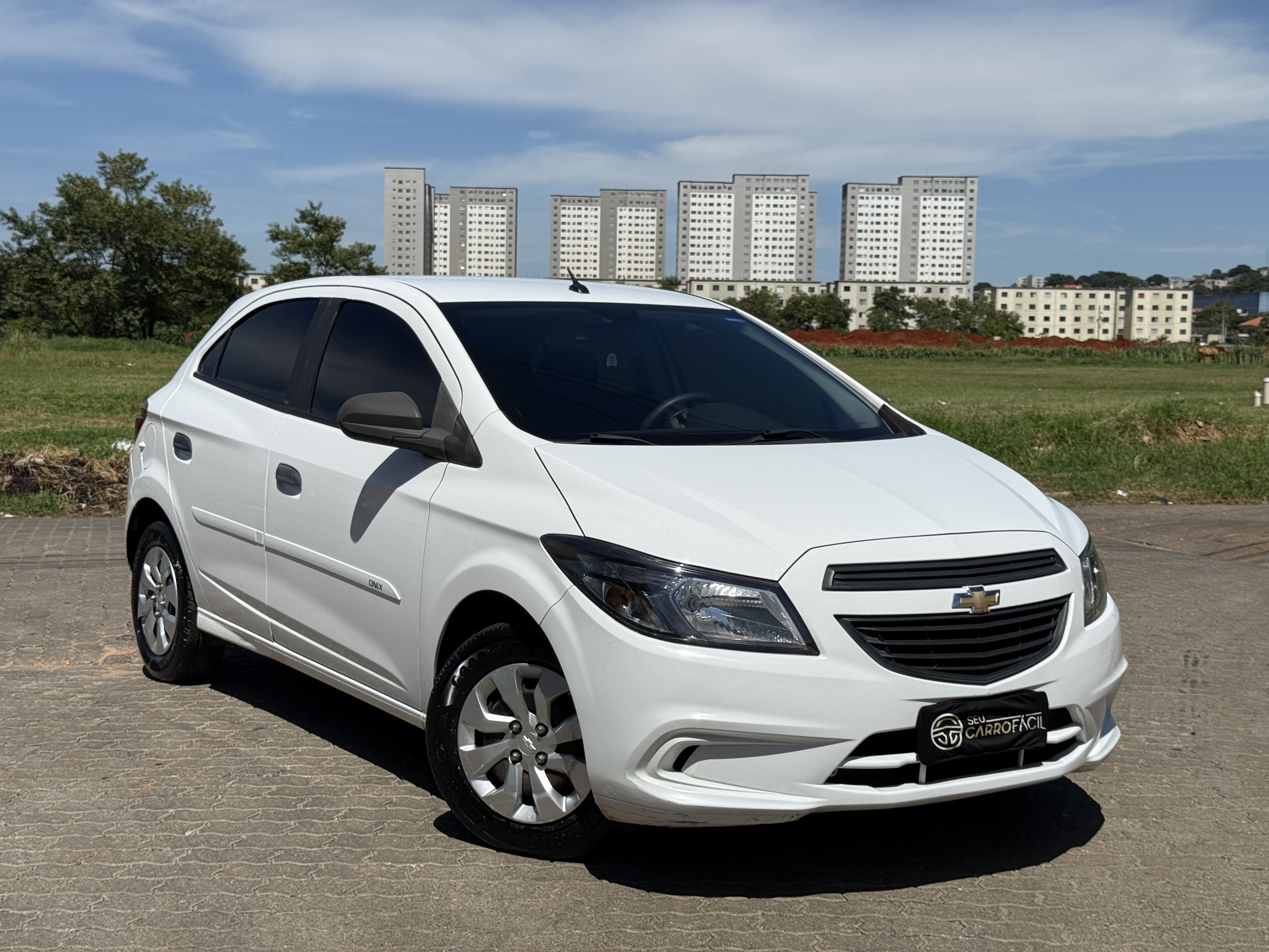 Chevrolet Onix Joy 