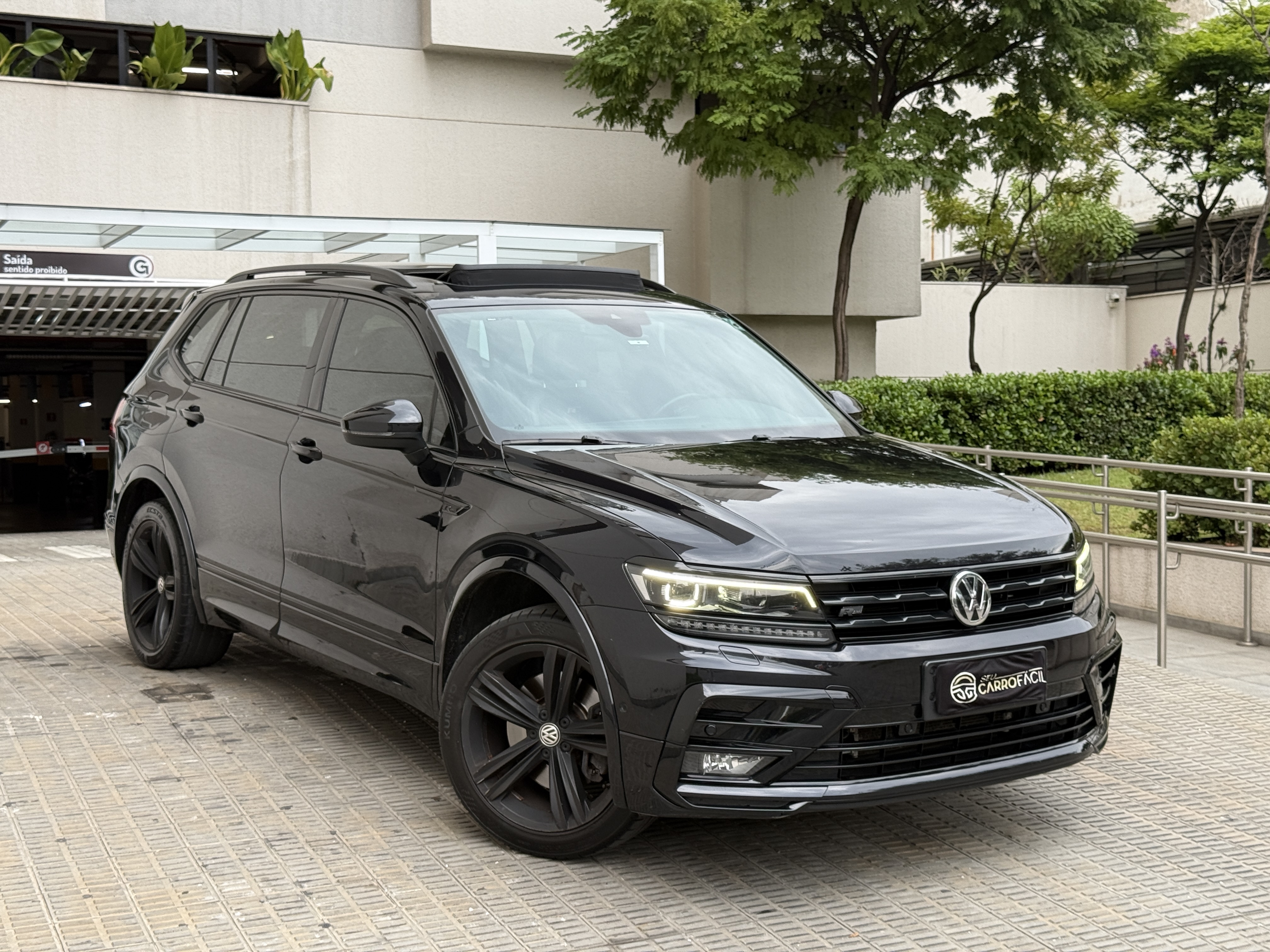 Volkswagen Tiguan 350TSI R-Line 4Motion